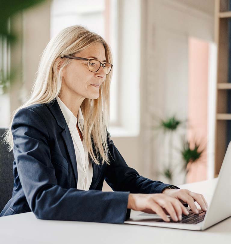 hoya lens materials coatings 768x811